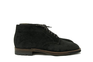 Alden Six Eyelet Plain Toe Suede Chukka Reverse Earth Rough-Out Suede